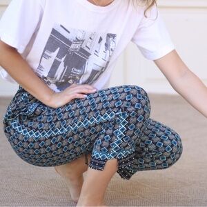 Anthropologie Geometric Print Pull On Casual Pants Blue And Black